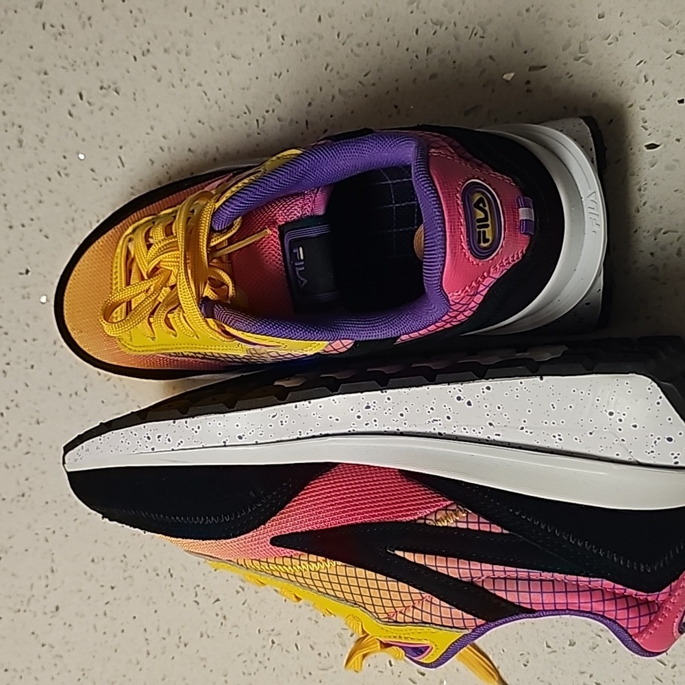 Fila Women's Yellow and Black Sneakers - Picture 4 of 8